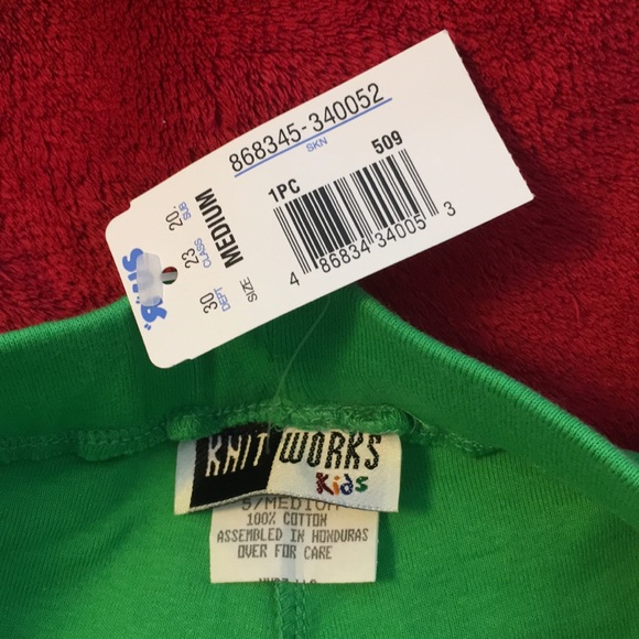 NWT! KnitWorks bright green shorts, size 5/medium. - Picture 2 of 3